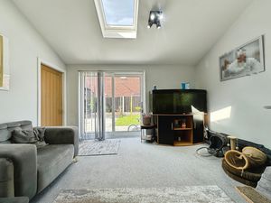 Lounge- click for photo gallery